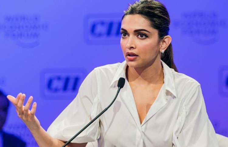 Alun Depression aa kurimathi vedhaanethee biruganey: Deepika