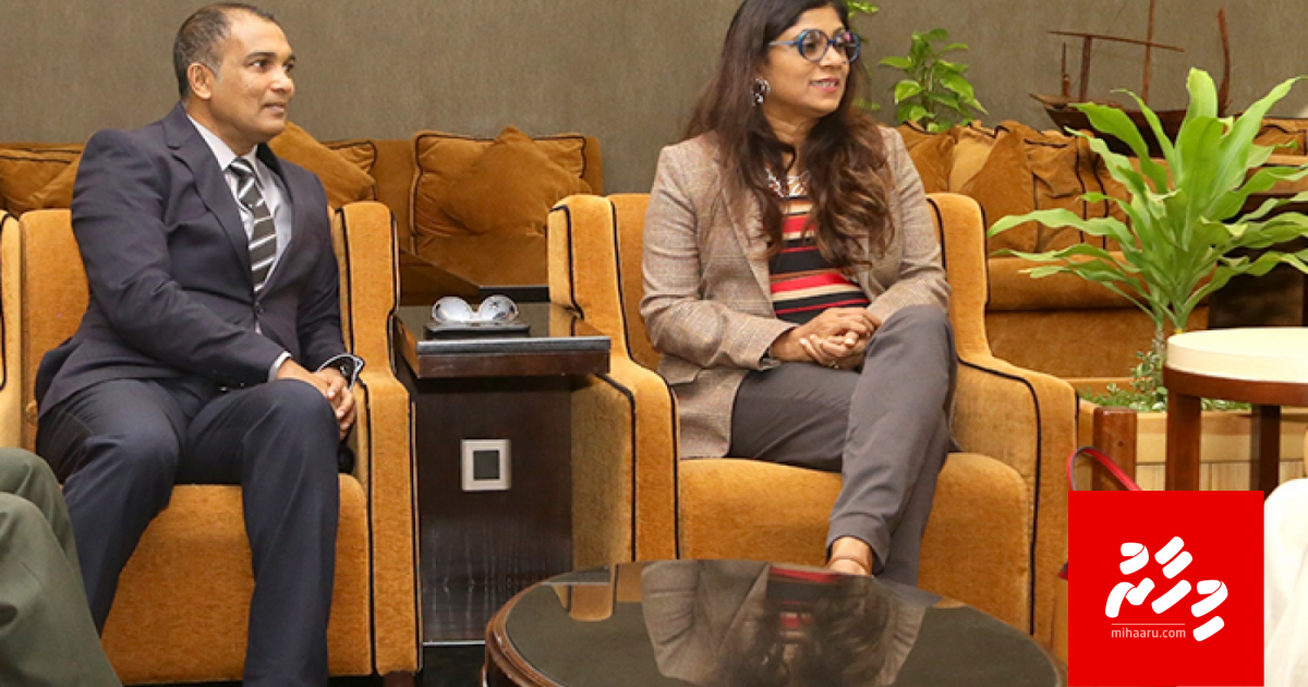 Helicopter ah dhivehi pilot in thmareenukuran jehey: Shamal