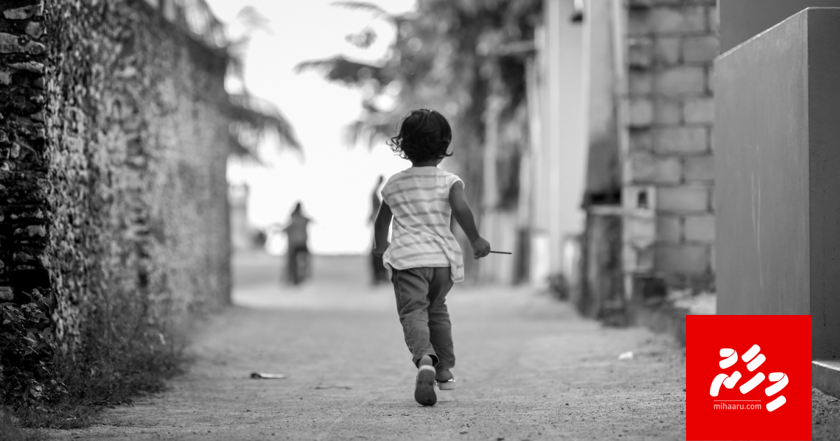 4 mainnah aniyaakuri massala: Kiyavan nufonuvee raiy kulaige uniform eh laan jeheythee