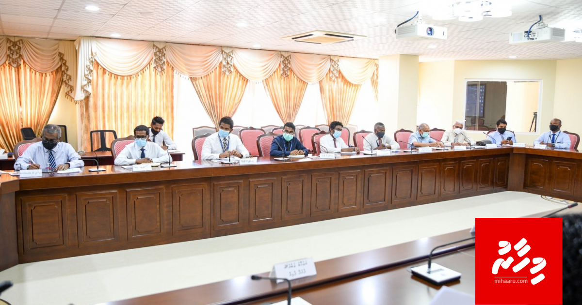 Resort thakun kandah kuni elhun kulliakah nuhutteyne: MATI