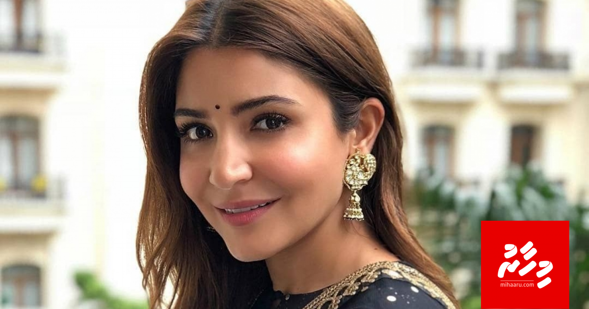 Cricket thari Jhulan Goswami ge rolah Anushka Sharma