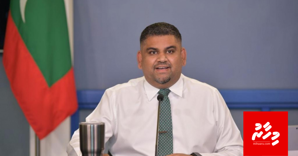 2 baaruge verinnah rasmee gekolheh adhi hamaeh nujehey: Mabrook