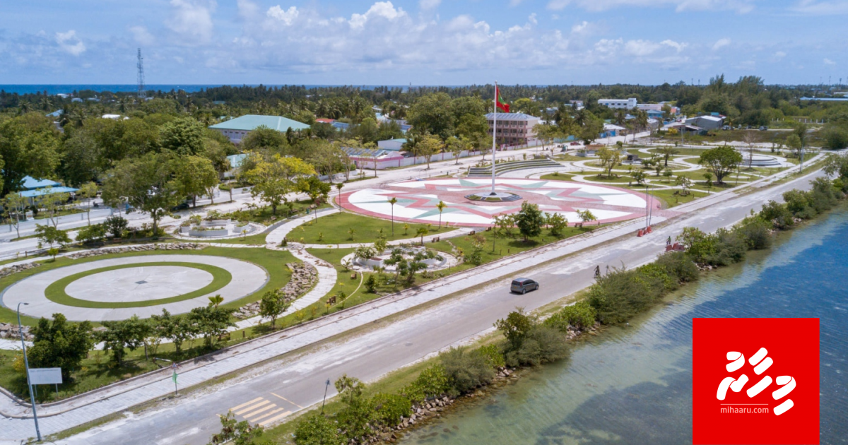 Addu gai anekkaa ves maaramaree eh, thoonu ehchehin hamalaadhee 2 meehaku zaham kollaifi