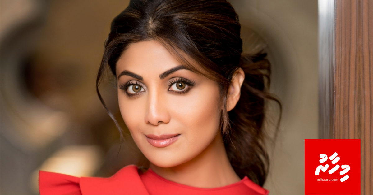 Media ge shareeatheh beynumeh noon: Shilpa