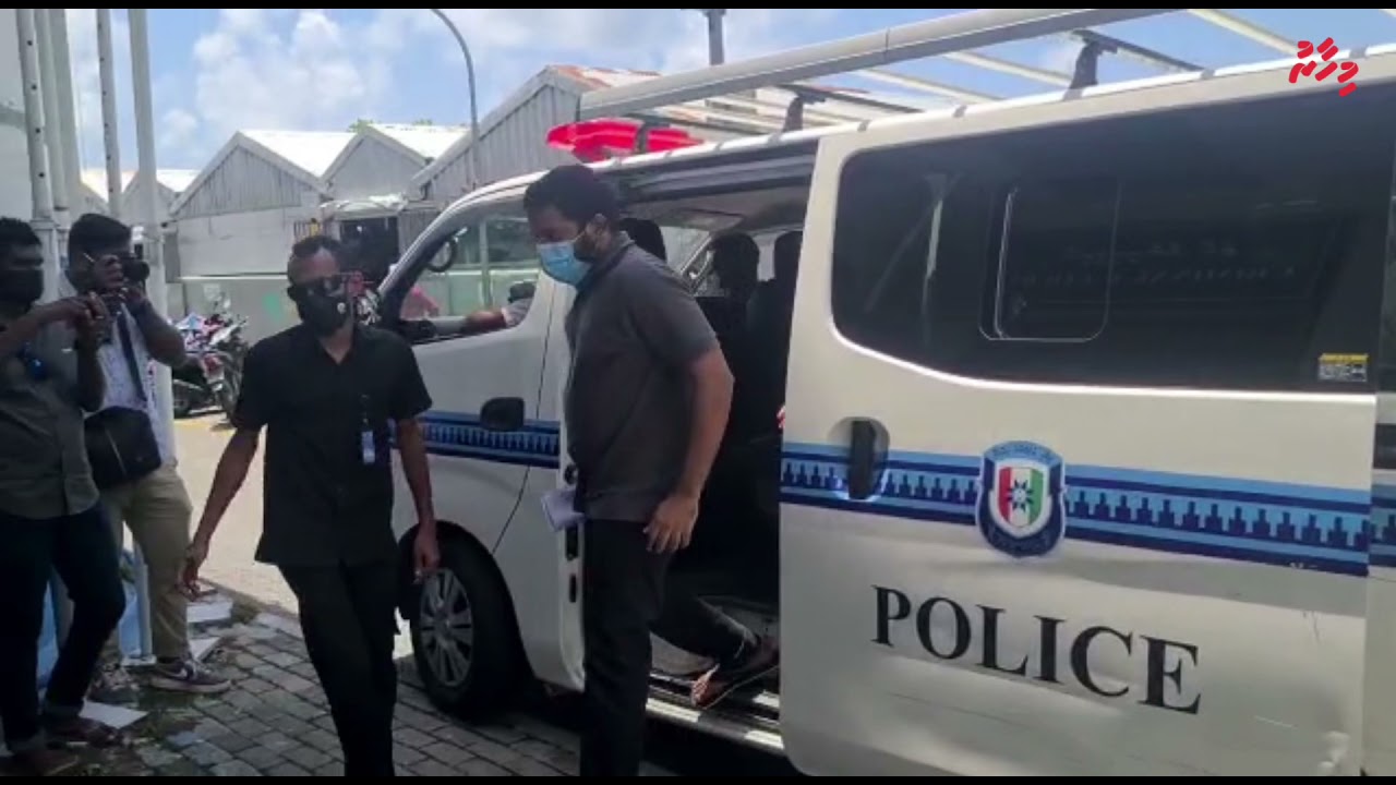 Nasheed ah hamalaa dhin Adhuham court gai dhauvaa thakah ebbas vejje