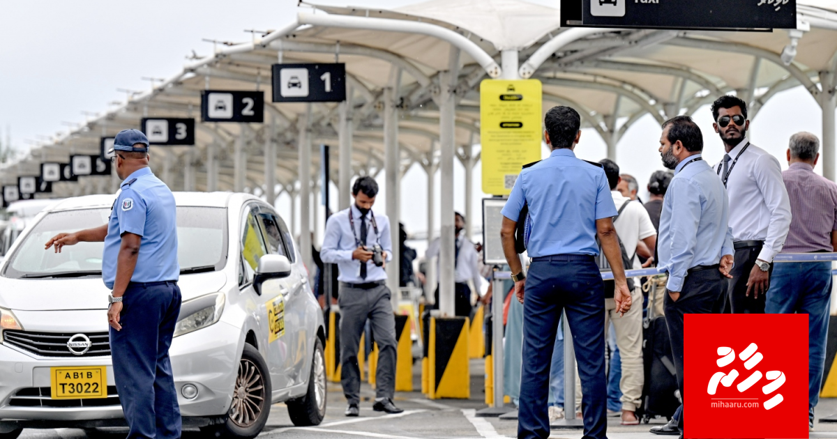 Taxi hidhumaiy dhinun sarukaaru kunfungnakaa havaalu kuranee