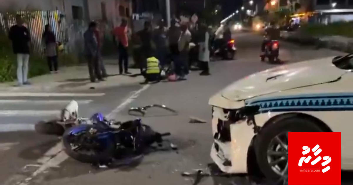 Police car gai jehi hingi accident gai aniyavi zuvaanaa ventilator gai