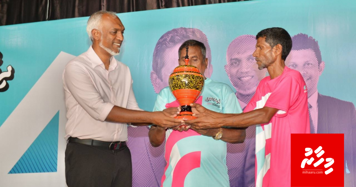 Kuran nukuran ulhey Thulhaadhoo airport alhaafai dhakkaanan: Muizzu