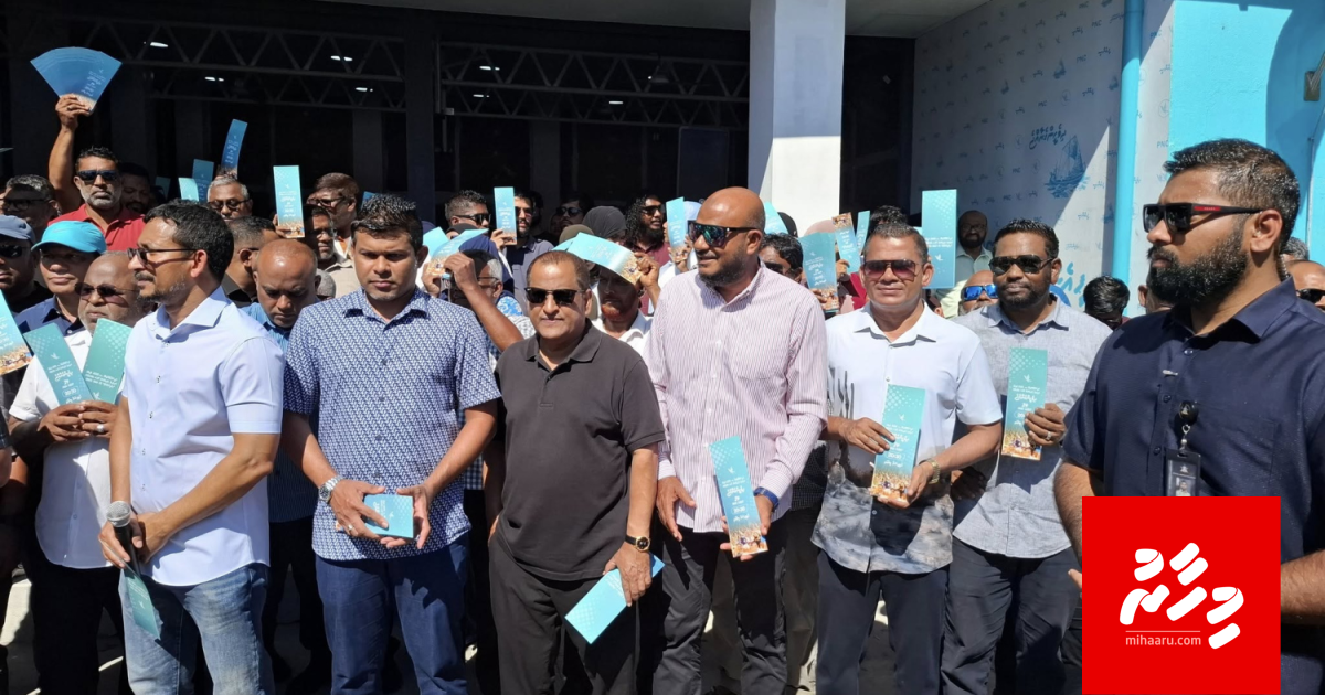 Dhivehin thibee kon leader eh ge fahathugai kan Hukuru dhuvahuge rey varah bodah saafu vaane: Abdulraheem