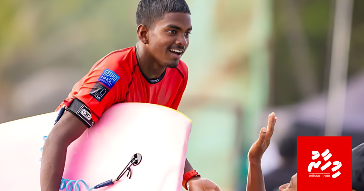 Gaumee Bodyboarding League ge champion kan Eyan ah