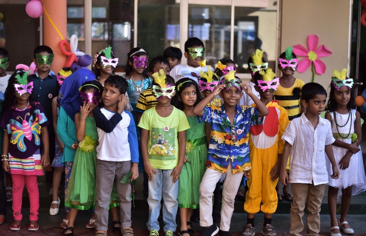 ސްކޫލަށް ނުދާތާ ހަ މަސް، ކުދިންގެ އުޅުމަށް ބަދަލު!