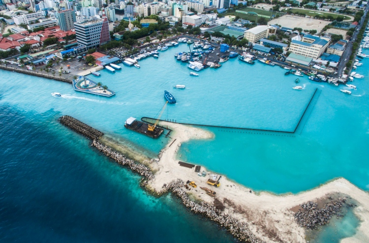 އިންޑަސްޓްރިއަލް ވިލެޖުގެ ބޮޑު ބައި އަންނަ މަހު ނިމޭނެ