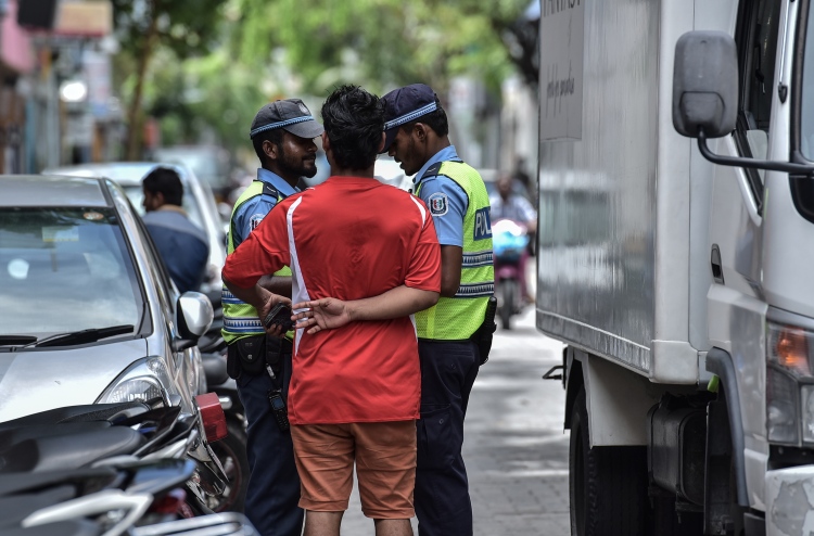 ބަރު އުޅަނދު ދުއްވުން ރޯދަމަހު ވަކި ވަގުތެއްގައި މަނާ