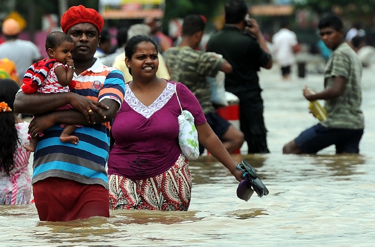 ބްލޫ ކާބަން ފަންޑުގެ ފުރަތަމަ އެހީ ލަންކާއަށް