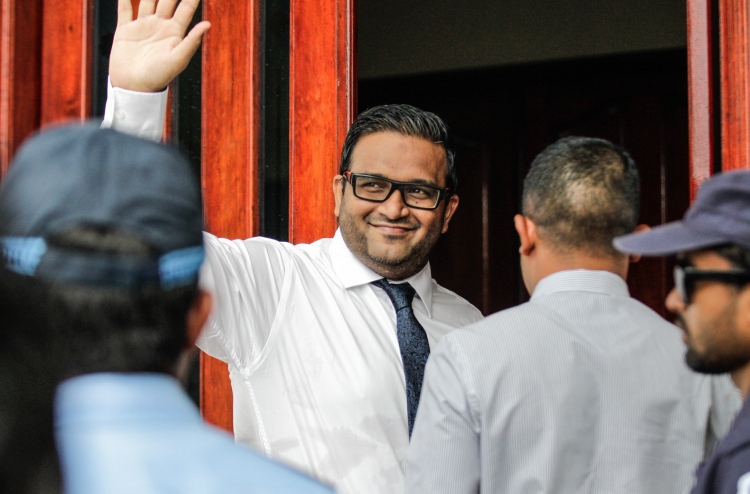 އަދީބުގެ ދެ ޝަރީއަތެއް ކެންސަލް