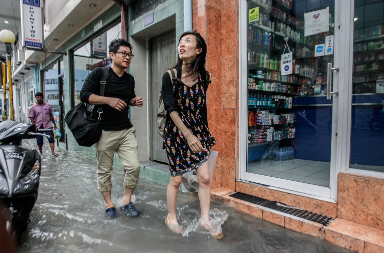 ޓޫރިސްޓުން އައުން މައްޗަށް، މިހާތަނަށް 4 ލައްކަ