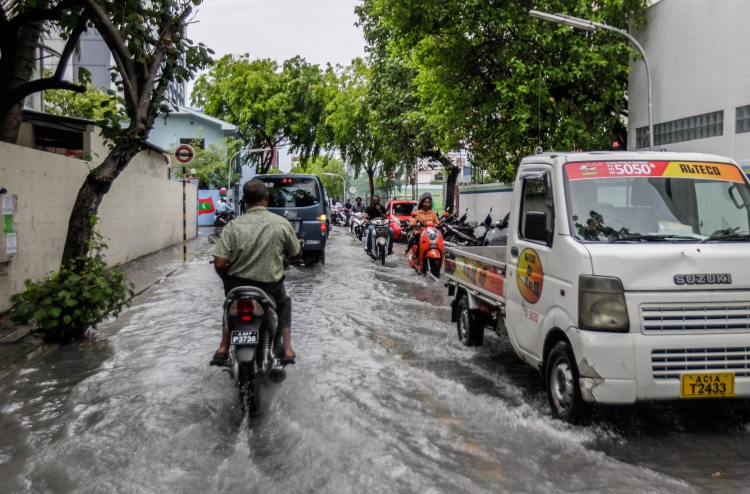 މާލޭގެ މަގުތައް ހަދާ ގޮތާއި، ތާރީހުތައް އާންމުކޮށްފި