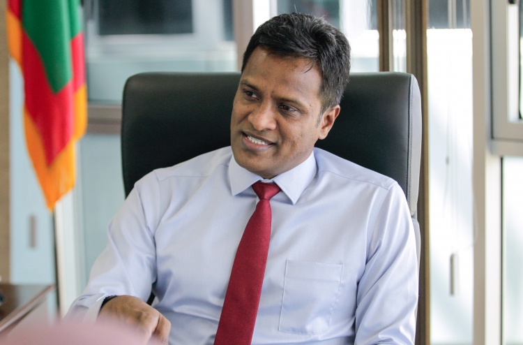 އުމަރުގެ މައްޗަށް ކޮރަޕްޝަންގެ ބޮޑެތި ތުހުމަތުތަކެއް