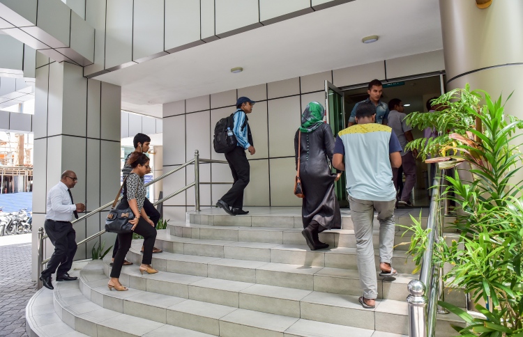 ޕެންޝަން ފައިސާ ލިބެންވީ ގައިބާރު ދޫވުމުންތަ؟!