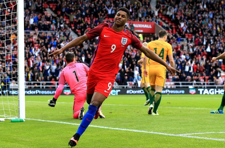 ރެޝްފޯޑަށް ޕެލޭގެ މެސެޖެއް، "ބިރު ނުގަނޭ!"