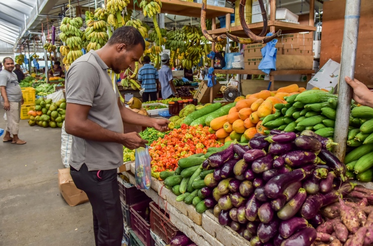 ރޯދަ މަހު ކާބޯތަކެތީގެ ނައިޓް މާކެޓެއް ބާއްވަނީ