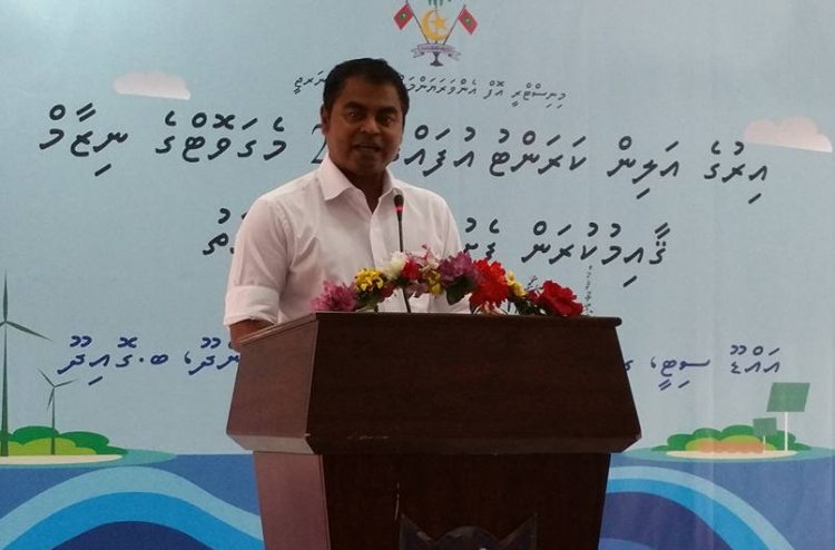 އައްޑޫގެ ސޯލާ މަޝްރޫއު ފަށައިފި