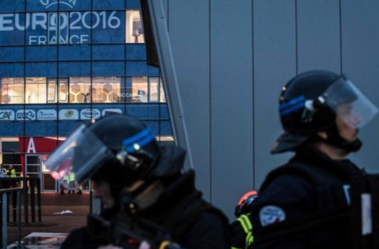 ޔޫރޯ އަށް ޓެރަރިސްޓް ހަމަލާއެއްގެ ނުރައްކާ އެބަ އޮތް