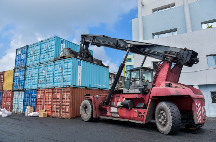 އިމްޕޯޓް ޑިއުޓީގެ ގޮތުގައި 239 މިލިއަން ރުފިޔާ