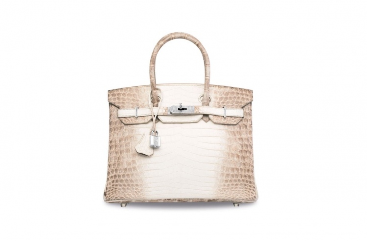 300،000: އެންމެ އަގުބޮޑު އަތްދަބަހުގެ އަގު