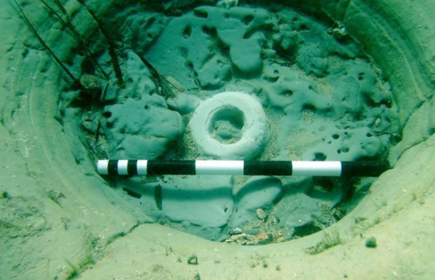 "ކަނޑު އަޑީގެ ސިޓީ" ގައި އާކިއޮލޮޖިސްޓުންގެ ދިރާސާ ކުރިއަށް ގެންދަނީ. -- ފޮޓޯ: ޔުނިވަސިޓީ އޮފް އޭތެންސް