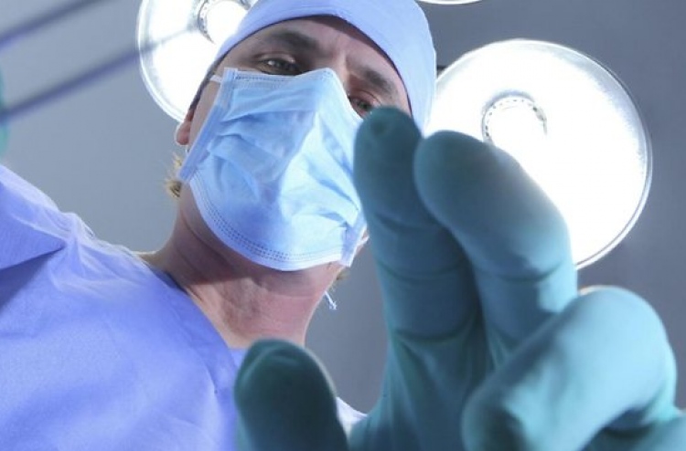 އޮޕަރޭޝަން ޑޮކްޓަރެއްގެ އަތުން ކިތައް މީހުން މަރުވޭތަ؟