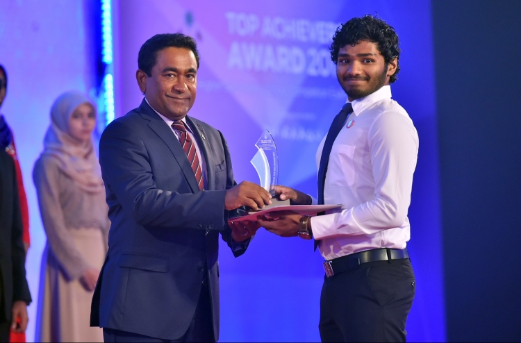 މި ދަރިވަރުންގެ ވާހަކަތައް ކިޔާލާ!