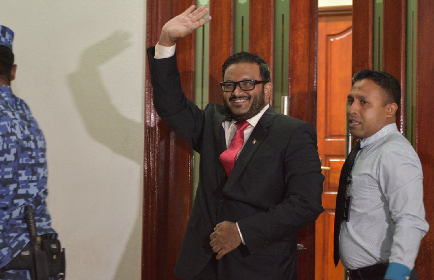 ކުރީގެ ނައިބު ރައީސް އަހްމަދު އަދީބު: ކޮރަޕްޝަން ކުށް ސާބިތުވެ ވަނީ ޖަލަށް ލާފައި -- ފޮޓޯ: މުހަންމަދު ޝަރުހާން/ މިހާރު