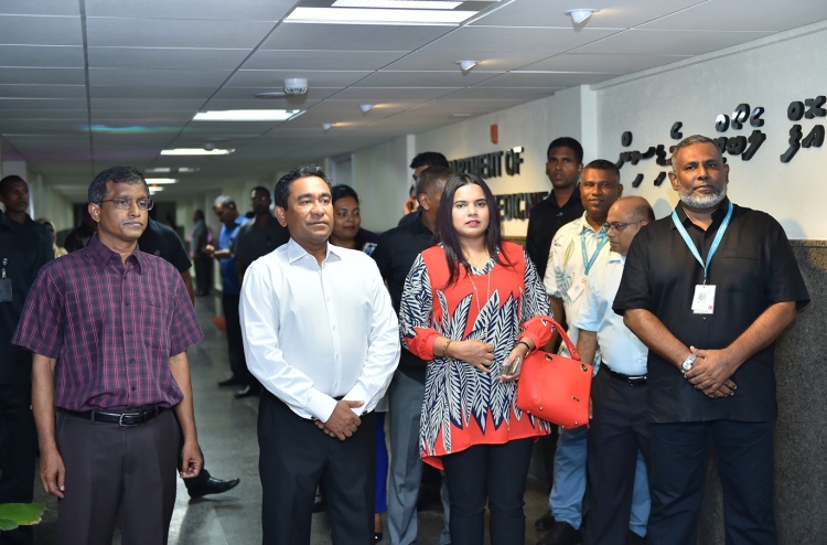 ބޯންމެރޯ ހެދި ކުދިންގެ ރިވިއު ހެދުމަށް ބޭރަށް ފޮނުވަނީ