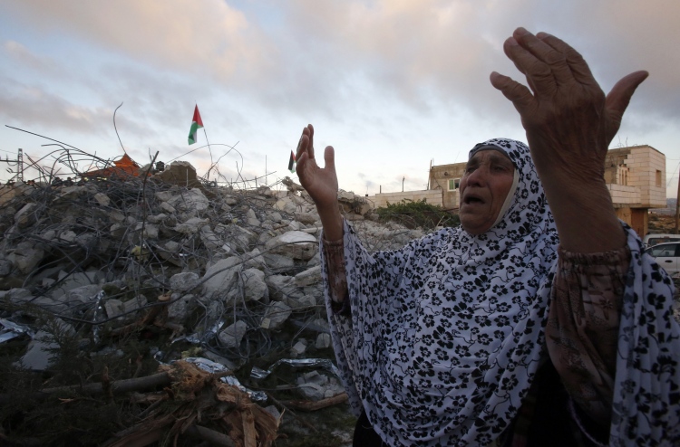 ޔަހޫދީއަކަށް ހަމަލާ ދިން ކުޑަ ކުއްޖާގެ ގެ ތަޅާލައިފި