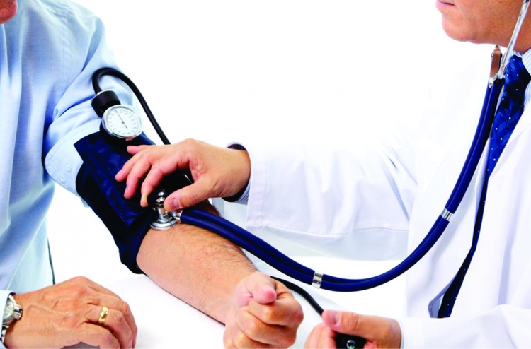 ފިރިހެނުން ޑޮކްޓަރަށް ދައްކަން ޖެހިލުންވަނީ ކީއްވެ؟