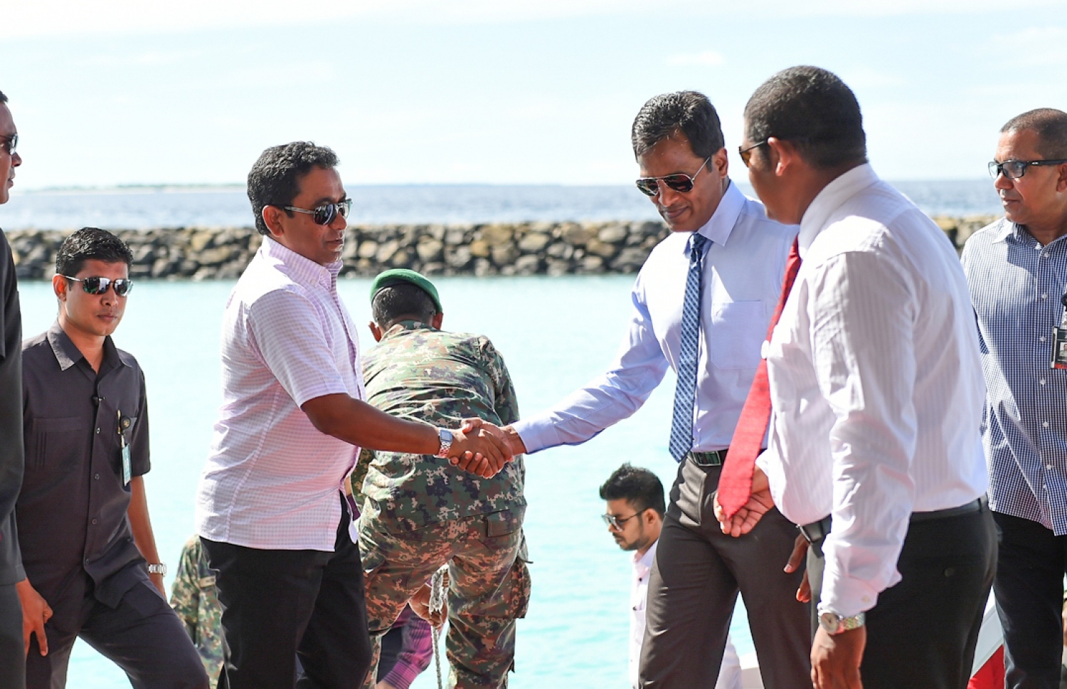 ރައީސް ޔާމީނާއި އުމަރު ސަލާން ކުރައްވަނީ: ސަރުކާރުގެ ތެރޭގައި ހުންނަވައިގެން ވަރަށް ގިނަ ކަންކަން ރަނގަޅު ކުރެވުނު ކަމަށް އުމަރު ވިދާޅުވޭ.---ފައިލް ފޮޓޯ