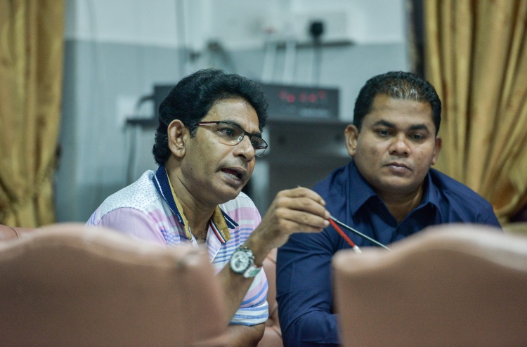 މައުމޫން "ބާކީކުރާތީ" ވައްޑެގެ ވަރުގަދަ ސުވާލުތަކެއް!