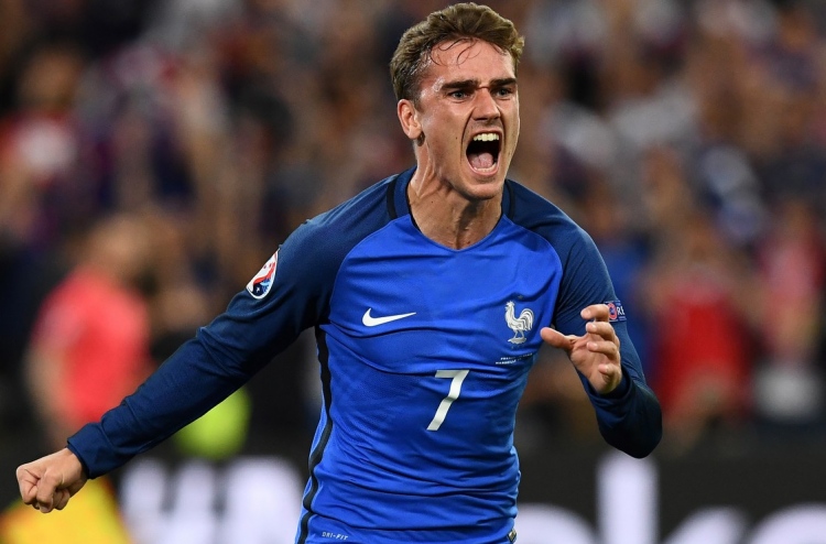 ގްރީޒްމަންގެ ލަނޑާ އެކު ފްރާންސް ދެ ވަނަ ބުރަށް