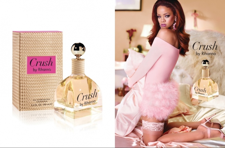 ކްރަޝް: ރިހާނާގެ އެންމެ ފަހުގެ ސެންޓު