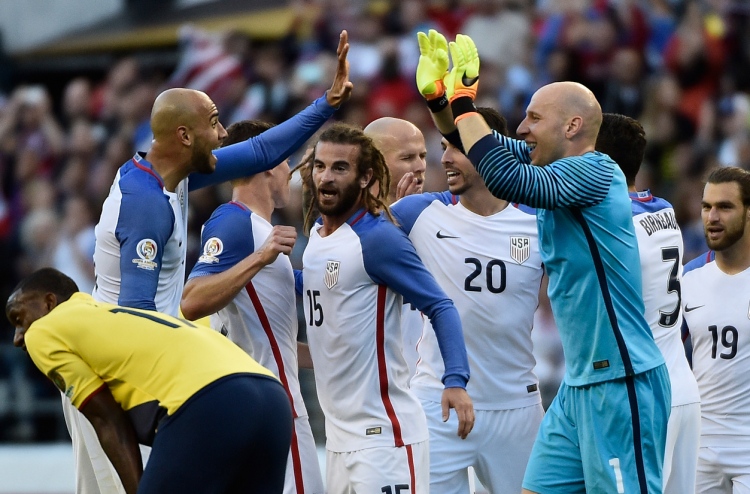 އެކުއެޑޯ ބަލިކޮށް އެމެރިކާ ސެމީ އަށް