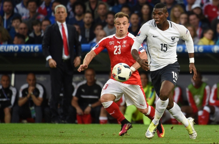 ޕޮގްބާ އަށް ޑިޝޯމްޕްގެ ތައުރީފް