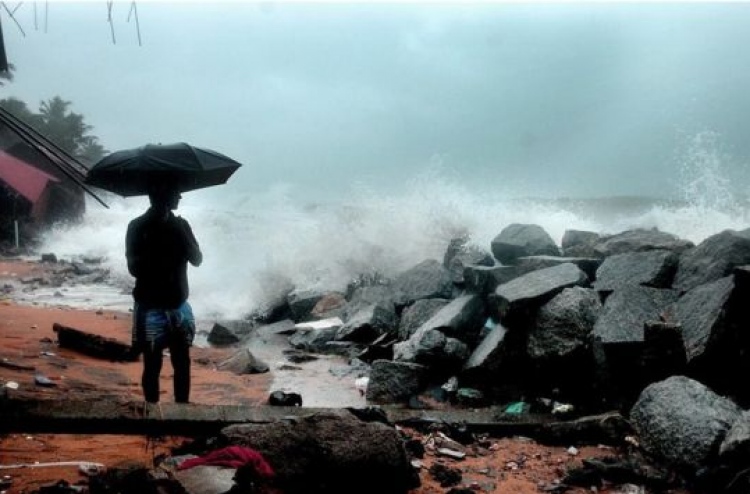 ހޮނުއަޅައިގެން އިންޑިއާ އިން 79 މީހުން މަރުވެއްޖެ