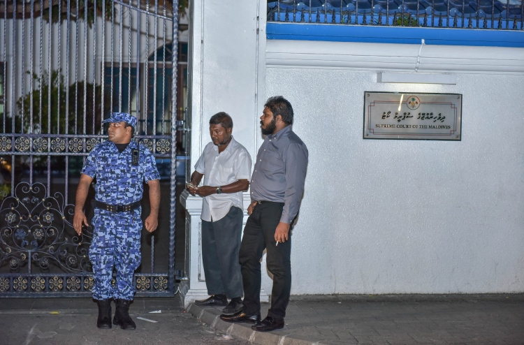 މަރުގެ އަދަބު ފަސްކުރަން ކުރި އަމުރު ބާތިލްކޮށްފި