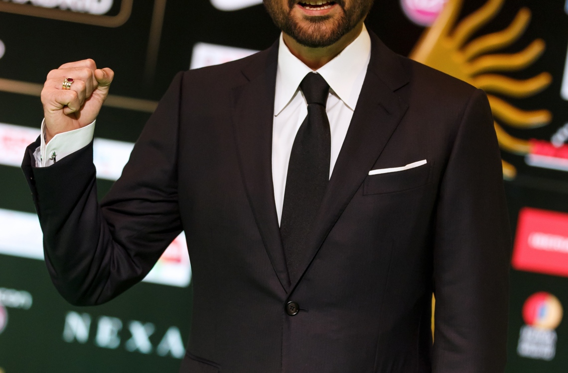 މެޑްރިޑް، ސްޕެއިން: ޖޫން 24، 2016: 17 ވަނަ އިންޓަނޭޝަނަލް އިންޑިއަން ފިލްމް އެވޯޑްސް (އައިފާ އެވޯޑްސް) ހަފްލާއަށް ބޮލީވުޑް އެކްޓަރު އަނިލް ކަޕޫރް ގްރީން ކާޕެޓުގައި ބައިވެރިވަނީ.-- ފޮޓޯ: އޭއެފްޕީ