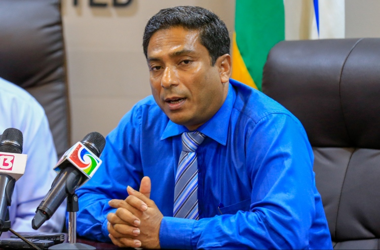 އިންކަމް ޓެކްސް ނަގަން ޕީޕީއެމްގެ މެމްބަރުން ތާއީދު