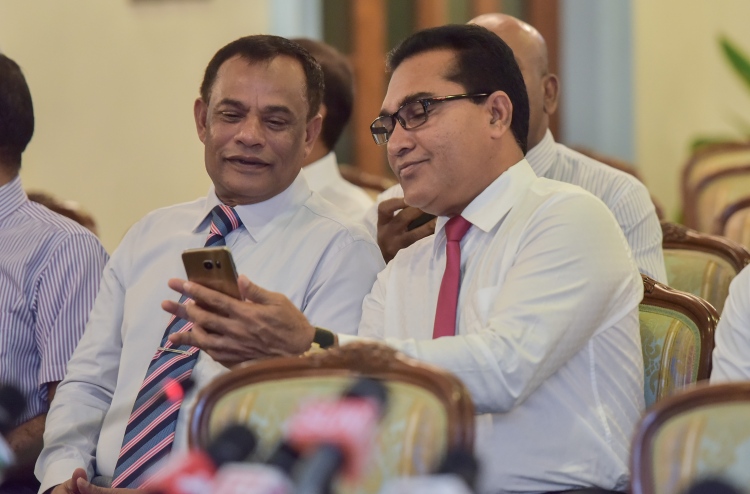 ކާޑުގެ މައްސަލާގައި ޕީޕީއެމް ބައެއް މެމްބަރުން ރަތަށް!
