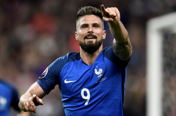 ޖިރޯ މޮޅު، އޭނާއާ މެދު ސަމާލުވޭ: ބަލަކް