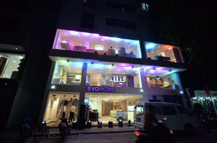 އީވޯ ހޯމް ފިހާރަ މަރާމާތަށް ފަހު ހުޅުވައިފި