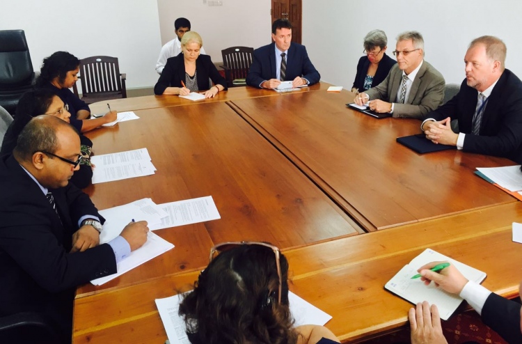 މަރުގެ އަދަބާ ދެކޮޅަށް އީޔޫން ދިވެހި އެމްބަސީ އަށް!